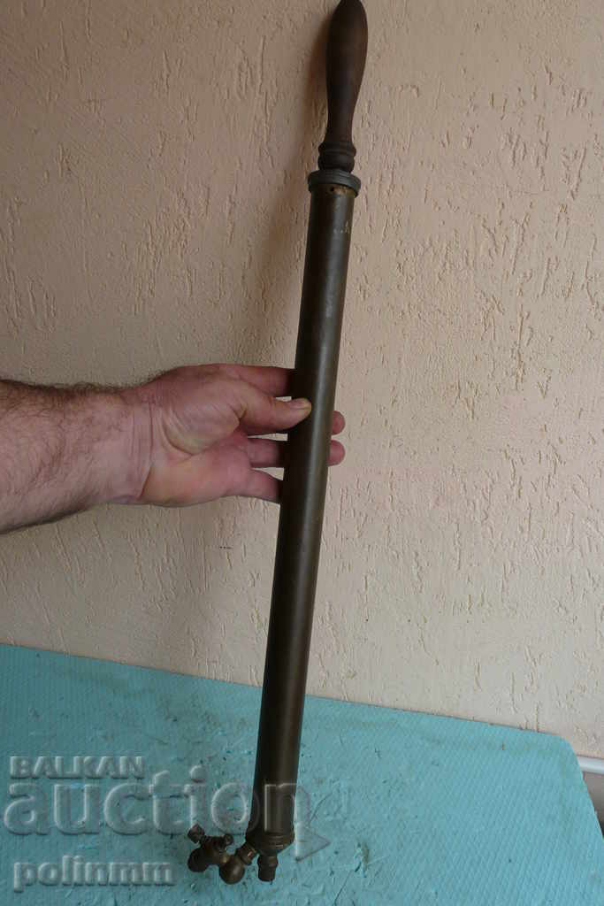 Delivery of Large brass pump - Retro Delivery of Large brass pump - Retro