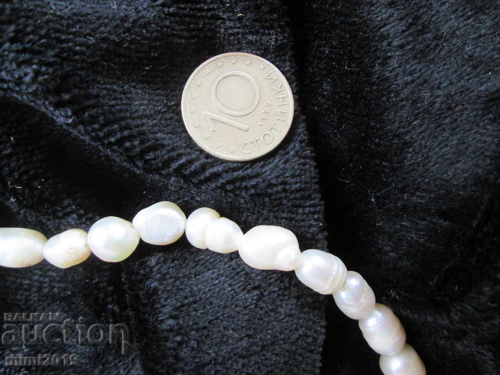 Women's Necklace natural pearls with price 25.00 BGN | € 12.78 Women's Necklace natural pearls with price 25.00 BGN | € 12.78