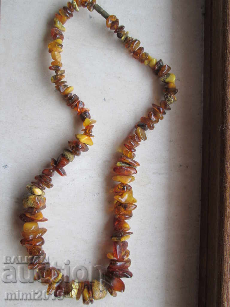 Women's necklace natural amber with price 95.00 BGN | € 48.57 Women's necklace natural amber with price 95.00 BGN | € 48.57