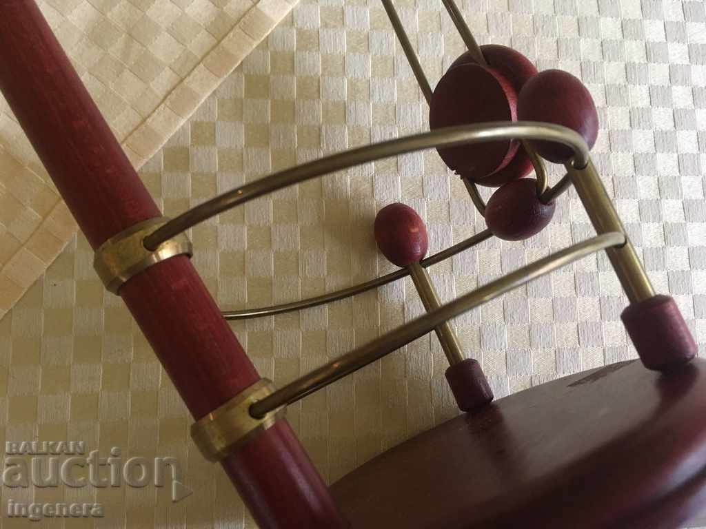 Auction WOOD STATION AND BRASS STYLE Auction WOOD STATION AND BRASS STYLE