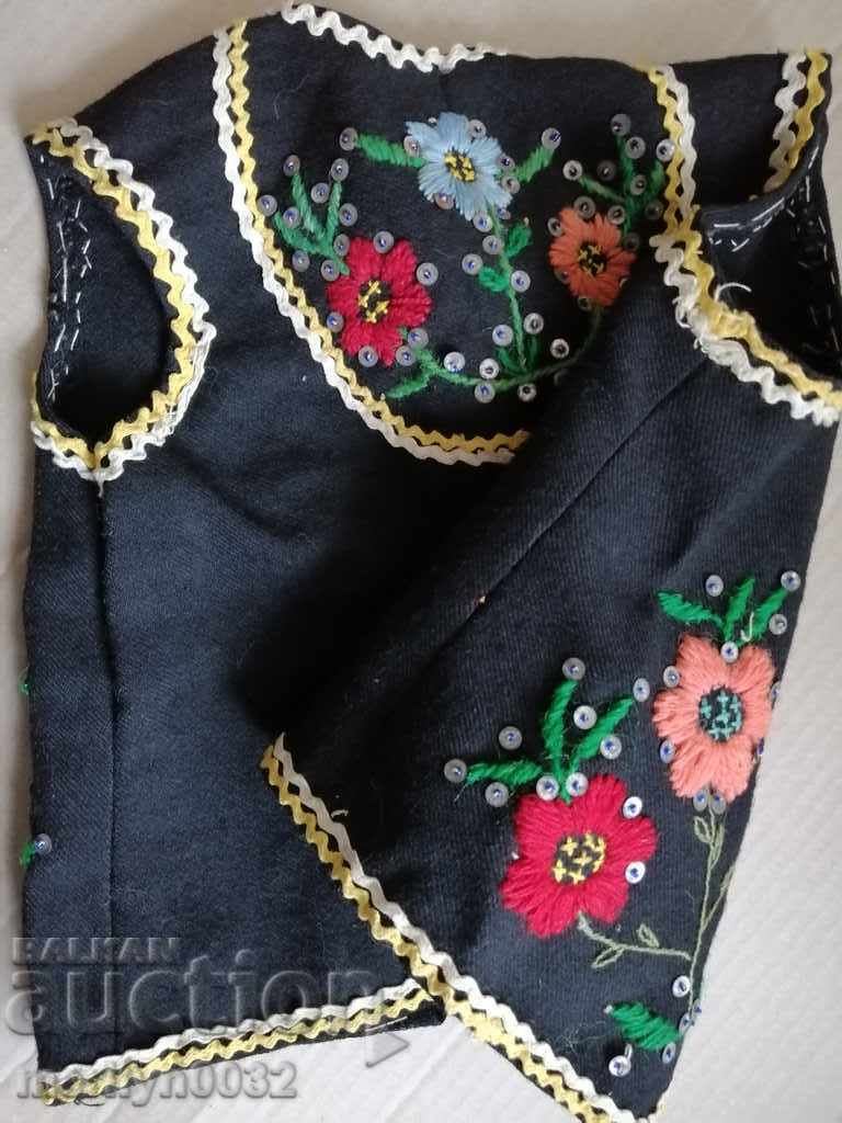 Delivery of Old children's waistcoat embroidery Gaitan waistcoat, costume, shirt Delivery of Old children's waistcoat embroidery Gaitan waistcoat, costume, shirt