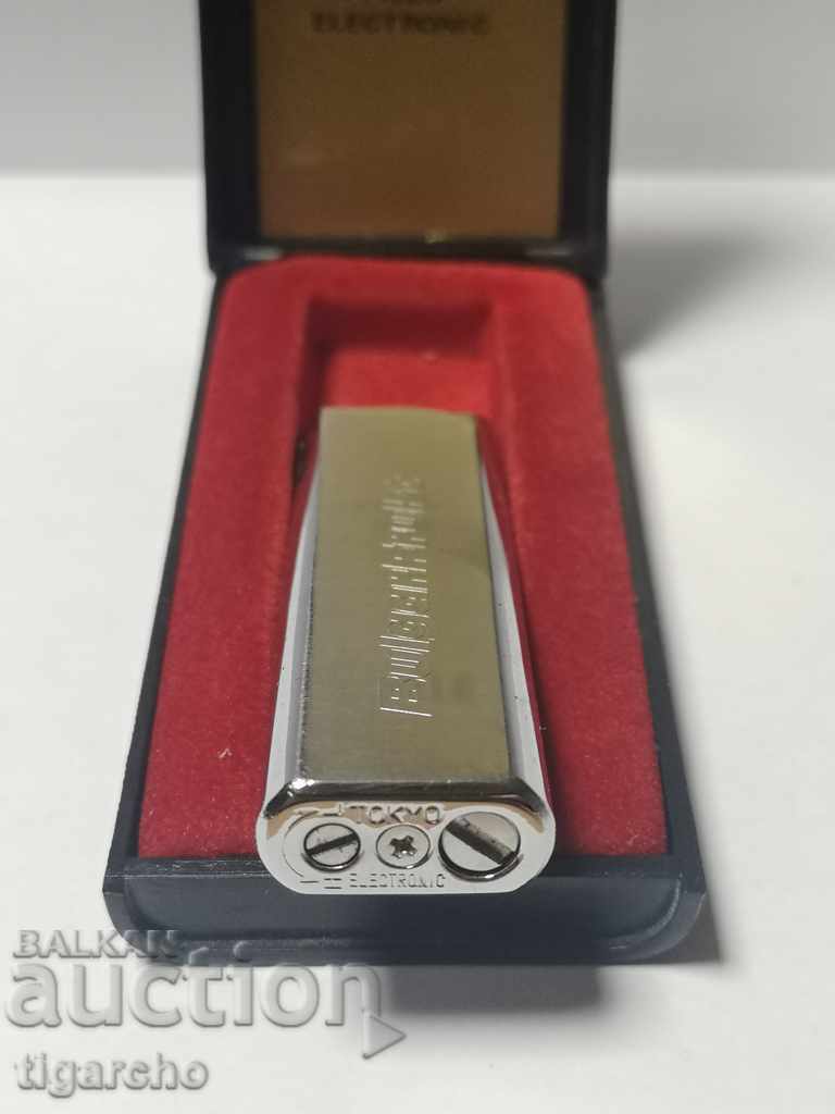 Japanese lighter with price 45.00 BGN | € 23.01 Japanese lighter with price 45.00 BGN | € 23.01