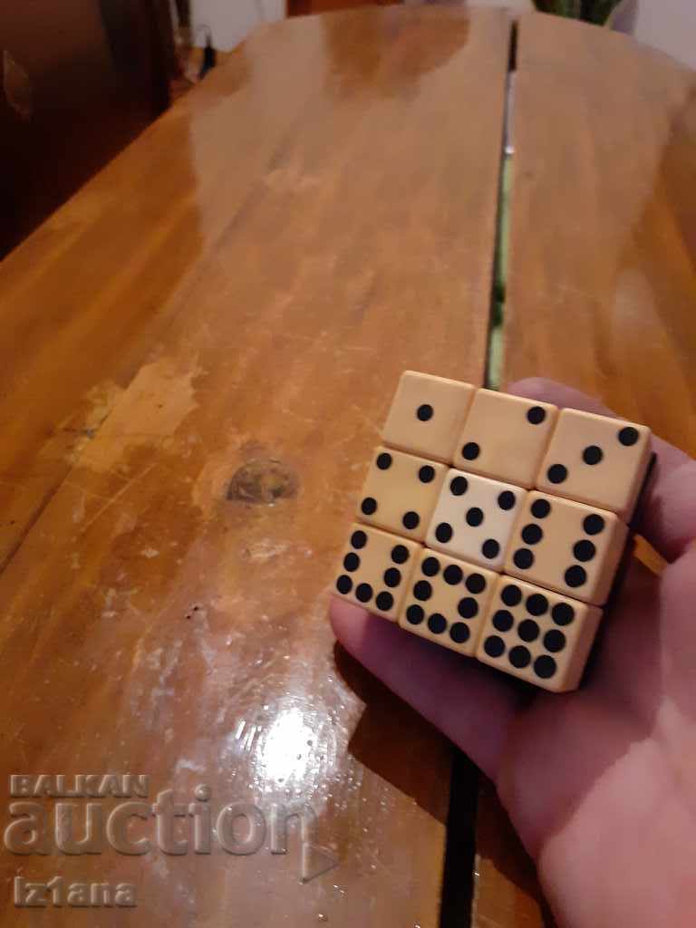 Auction Old spinning toy Auction Old spinning toy