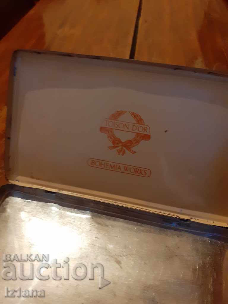 Delivery of An old Toison Dor Polycolor pencil box Delivery of An old Toison Dor Polycolor pencil box