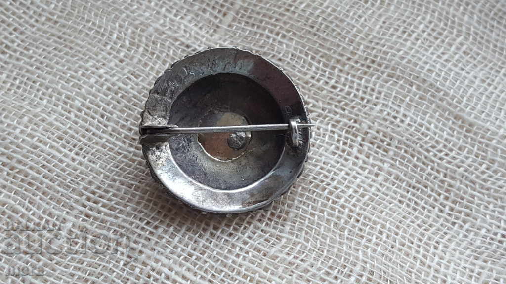 Auction Silver gold brooch Auction Silver gold brooch
