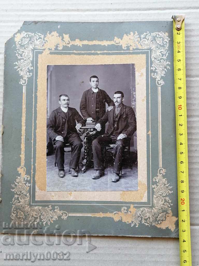 Δημοπρασία Παλιό φωτογραφικό πορτρέτο φωτογραφίας με χαρτόνι Δημοπρασία Παλιό φωτογραφικό πορτρέτο φωτογραφίας με χαρτόνι