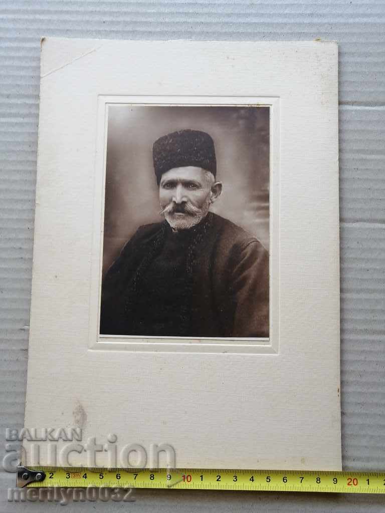 Delivery of Old cardboard picture photography portrait Delivery of Old cardboard picture photography portrait