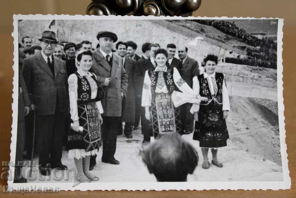 . WOLKO CERVENKOV WEAR APPAREL SHIRT CASSET NSC PHOTO with price 5.00 BGN | € 2.56 . WOLKO CERVENKOV WEAR APPAREL SHIRT CASSET NSC PHOTO with price 5.00 BGN | € 2.56