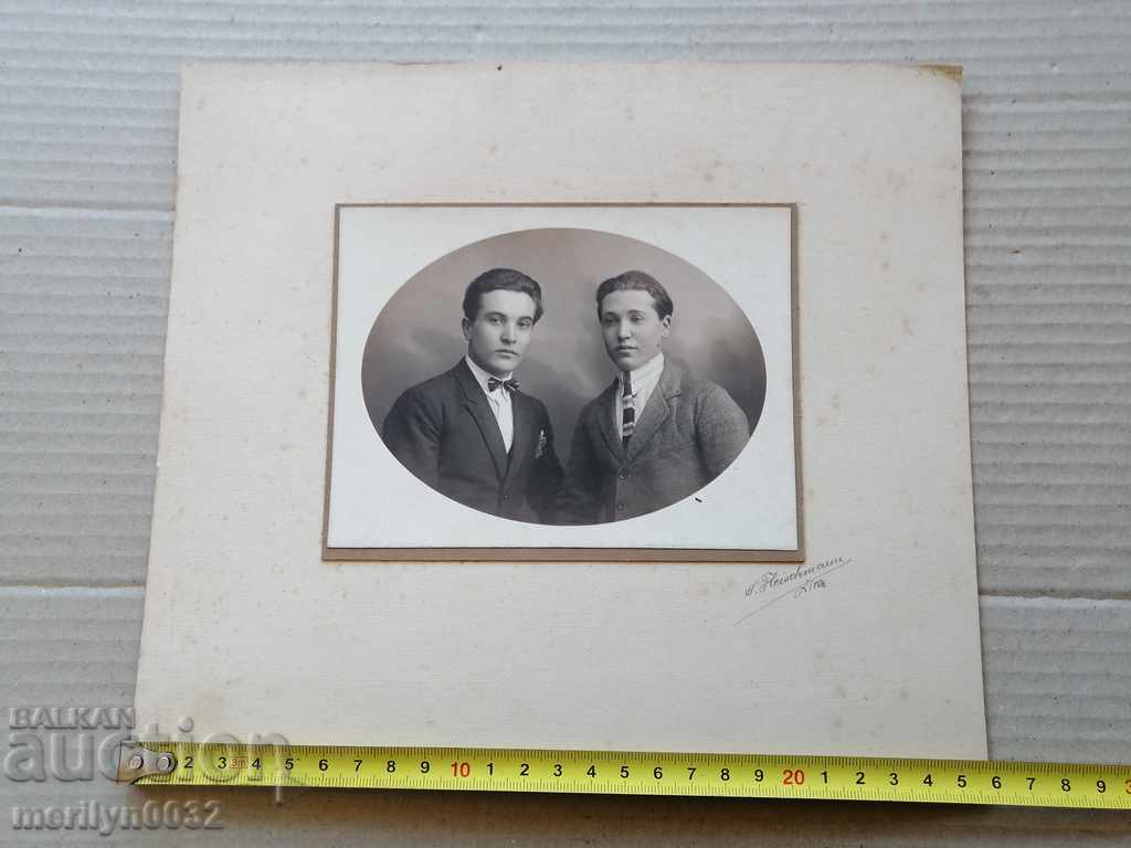 Auction Old cardboard picture photography portrait Auction Old cardboard picture photography portrait
