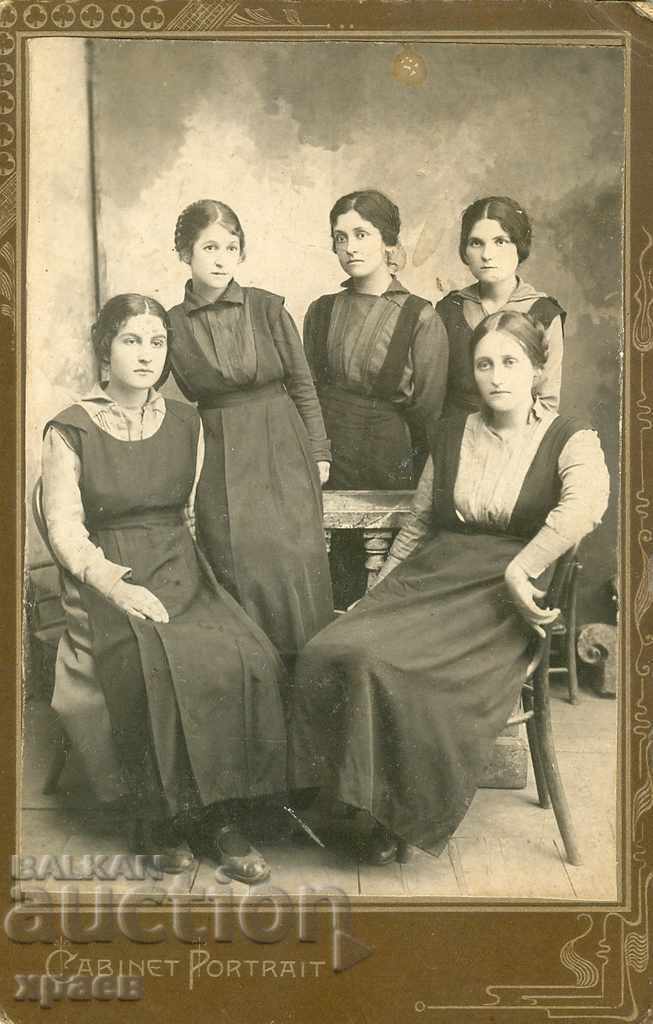 СТАРА ФОТОГРАФИЯ - КАРТОН - 1051