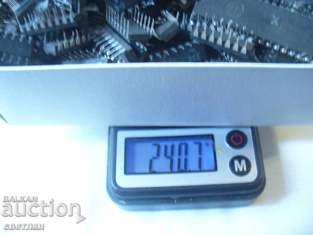 Auction  CHIPS - 120PCS.