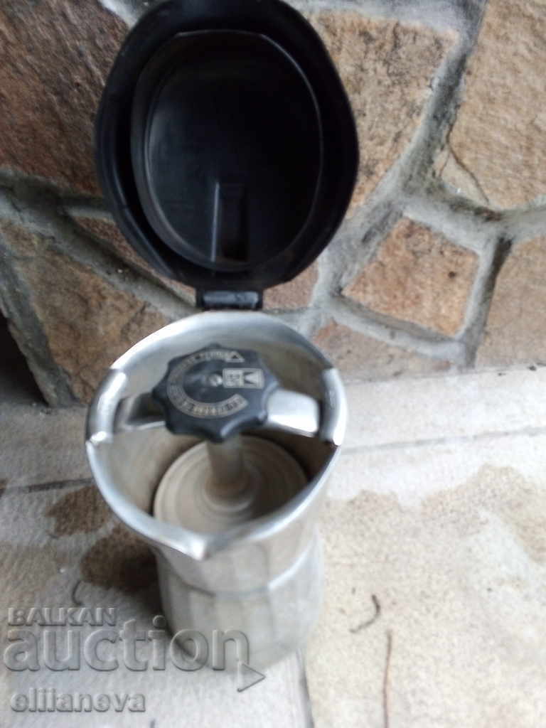 vechi cafenea franceză cu preț 15.00 BGN | € 7.67 vechi cafenea franceză cu preț 15.00 BGN | € 7.67