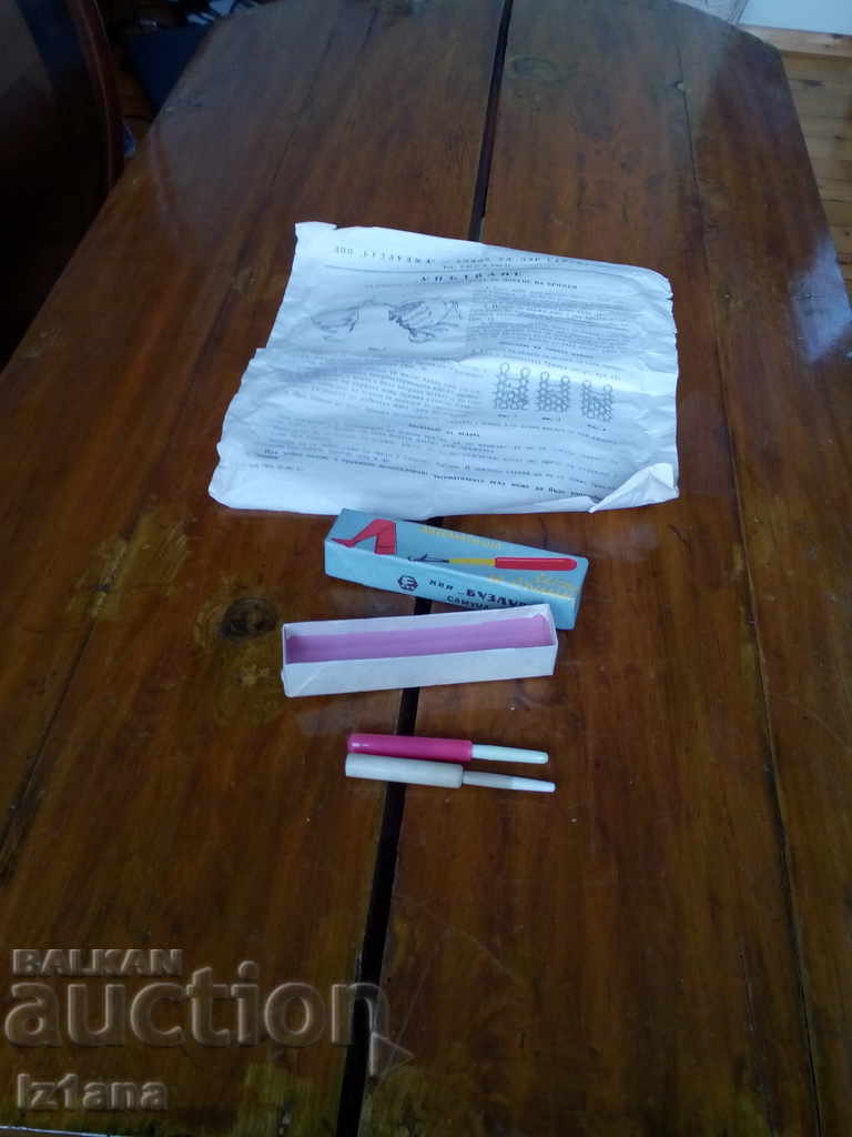 Auction Old automatic needle for stitches Auction Old automatic needle for stitches