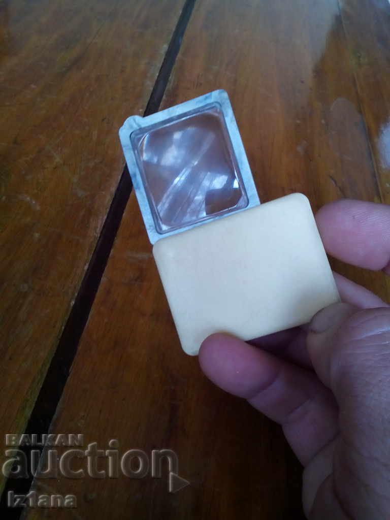 Auction An old souvenir magnifier Filatella Auction An old souvenir magnifier Filatella