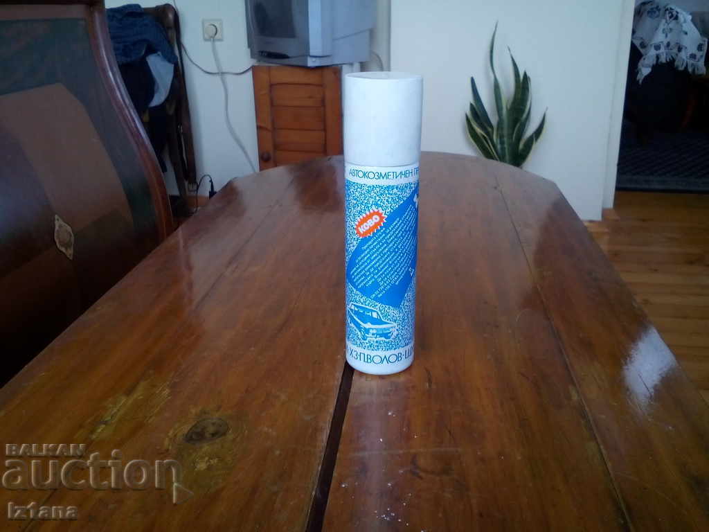 An old Lazur glass cleaner with price 30.00 BGN | € 15.34 An old Lazur glass cleaner with price 30.00 BGN | € 15.34