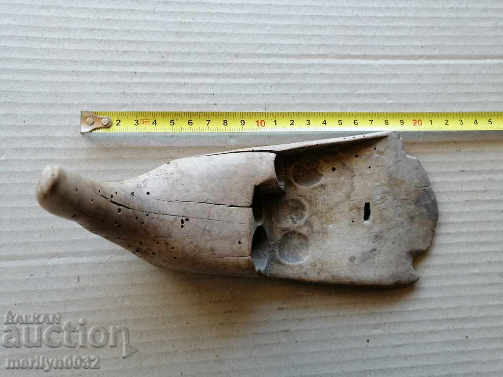 Auction Hand palm tree Auction Hand palm tree