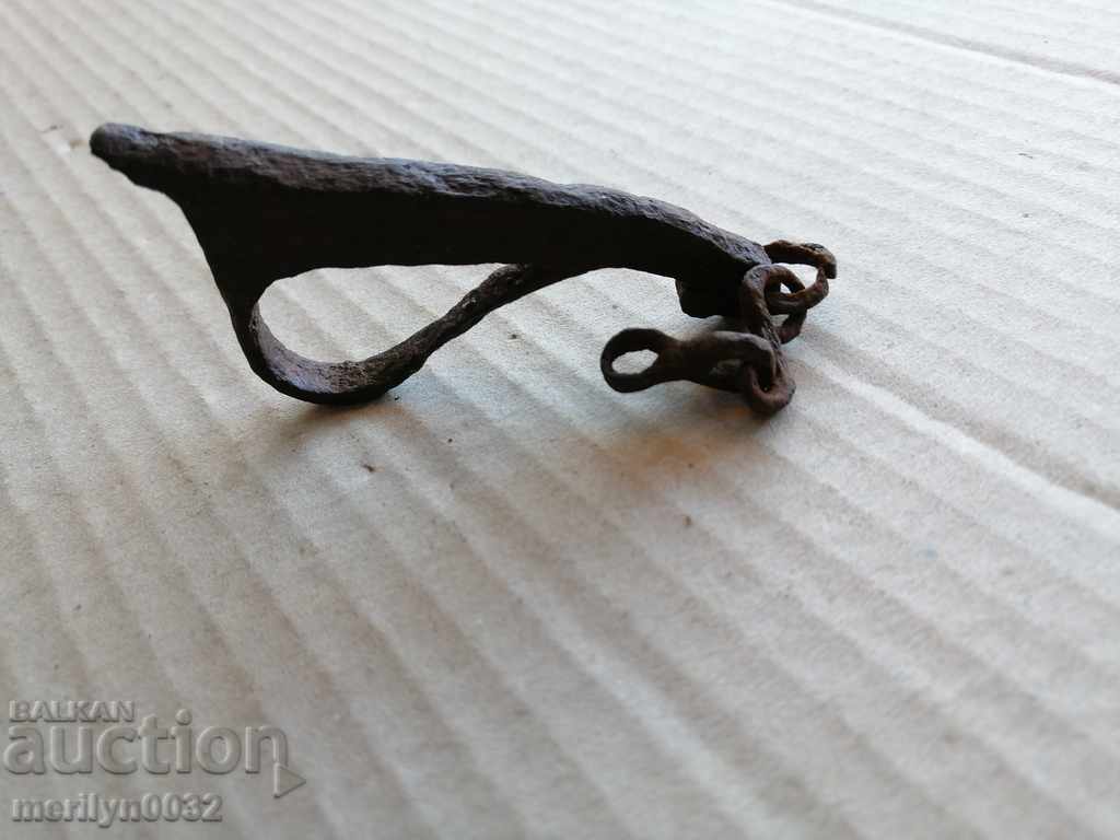 Delivery of Old chakmak hearth, flint Delivery of Old chakmak hearth, flint