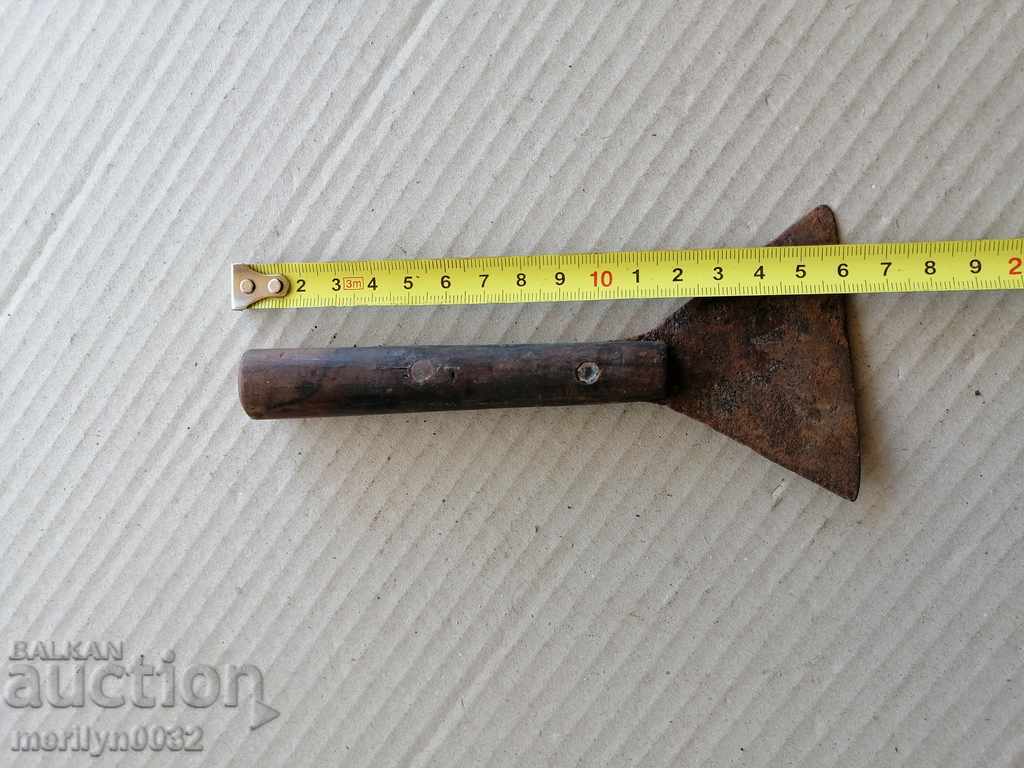 Auction Old flu, flu, flu, flu Auction Old flu, flu, flu, flu