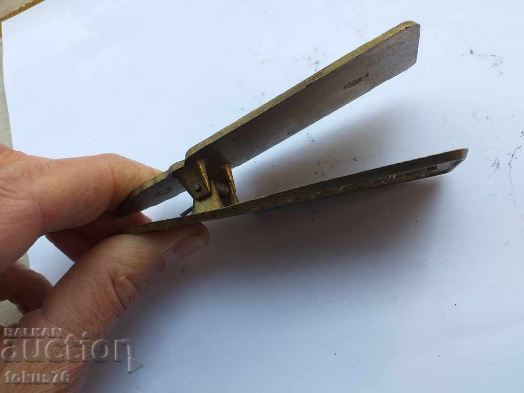 Auction BRONZ EMAIL MONEY CLIP Auction BRONZ EMAIL MONEY CLIP