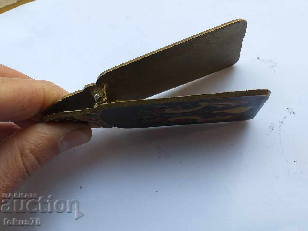 Παράδοση ΚΛΙΠ ΧΡΗΜΑΤΩΝ ΣΜΑΛΤΟ ΜΠΡΟΝΖΙ Παράδοση ΚΛΙΠ ΧΡΗΜΑΤΩΝ ΣΜΑΛΤΟ ΜΠΡΟΝΖΙ