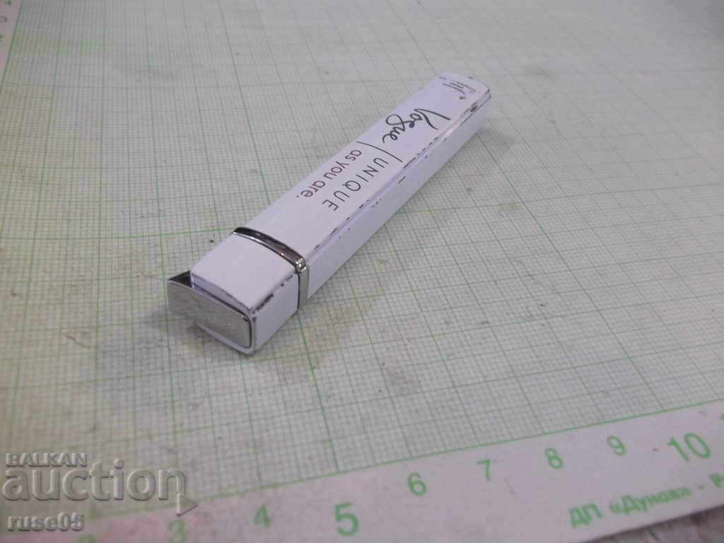 Lighter "Vogue" gas piezo crystalline with soft flame working - 6 Lighter "Vogue" gas piezo crystalline with soft flame working - 6