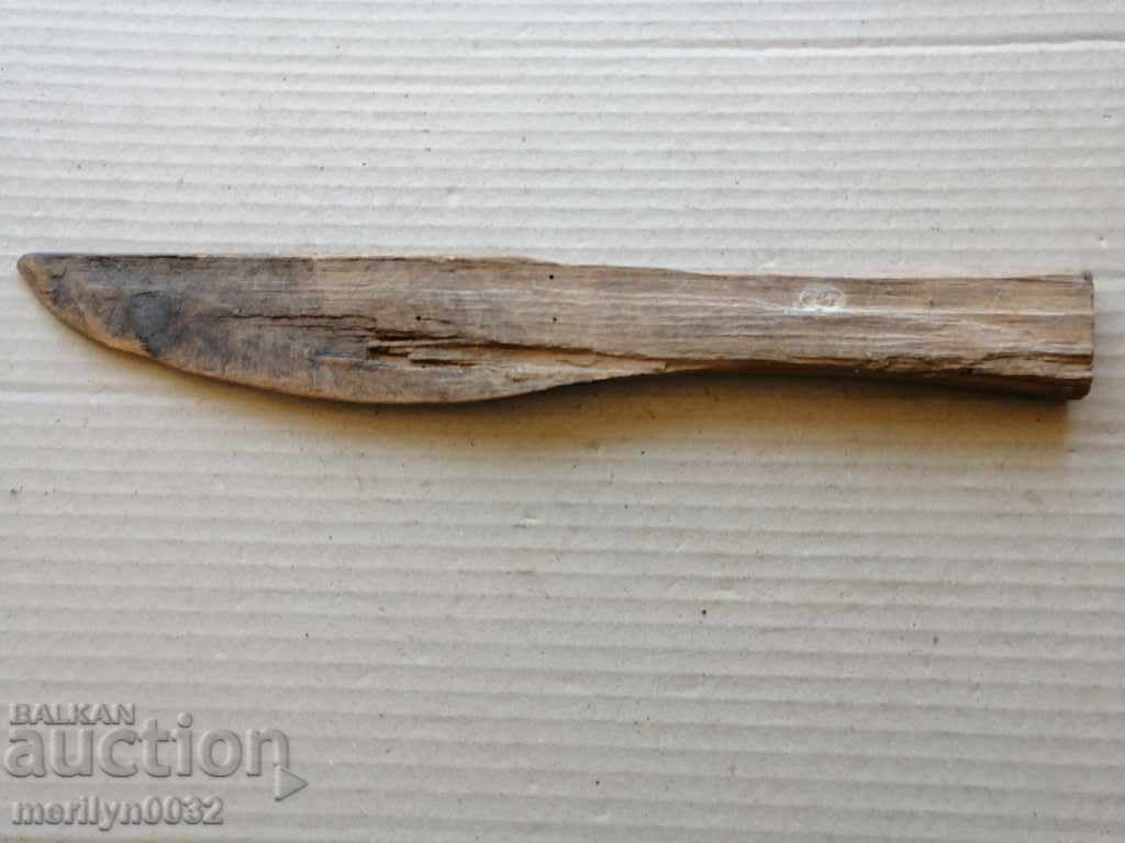 Delivery of Wooden Knife from Wood Delivery of Wooden Knife from Wood