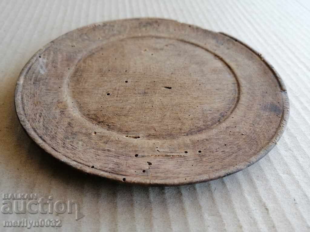 A plate of wood plate a plate of wood with price 29.00 BGN | € 14.83 A plate of wood plate a plate of wood with price 29.00 BGN | € 14.83