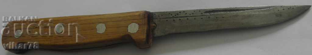 Delivery of Knife with jug Delivery of Knife with jug