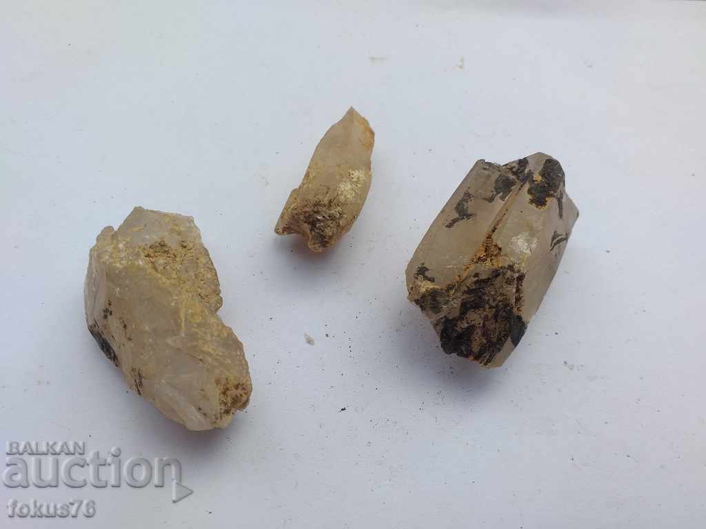 LOT STONE MINERAL QUARTZ MOUNTAIN CRYSTAL 3 with price 14.00 BGN | € 7.16 LOT STONE MINERAL QUARTZ MOUNTAIN CRYSTAL 3 with price 14.00 BGN | € 7.16