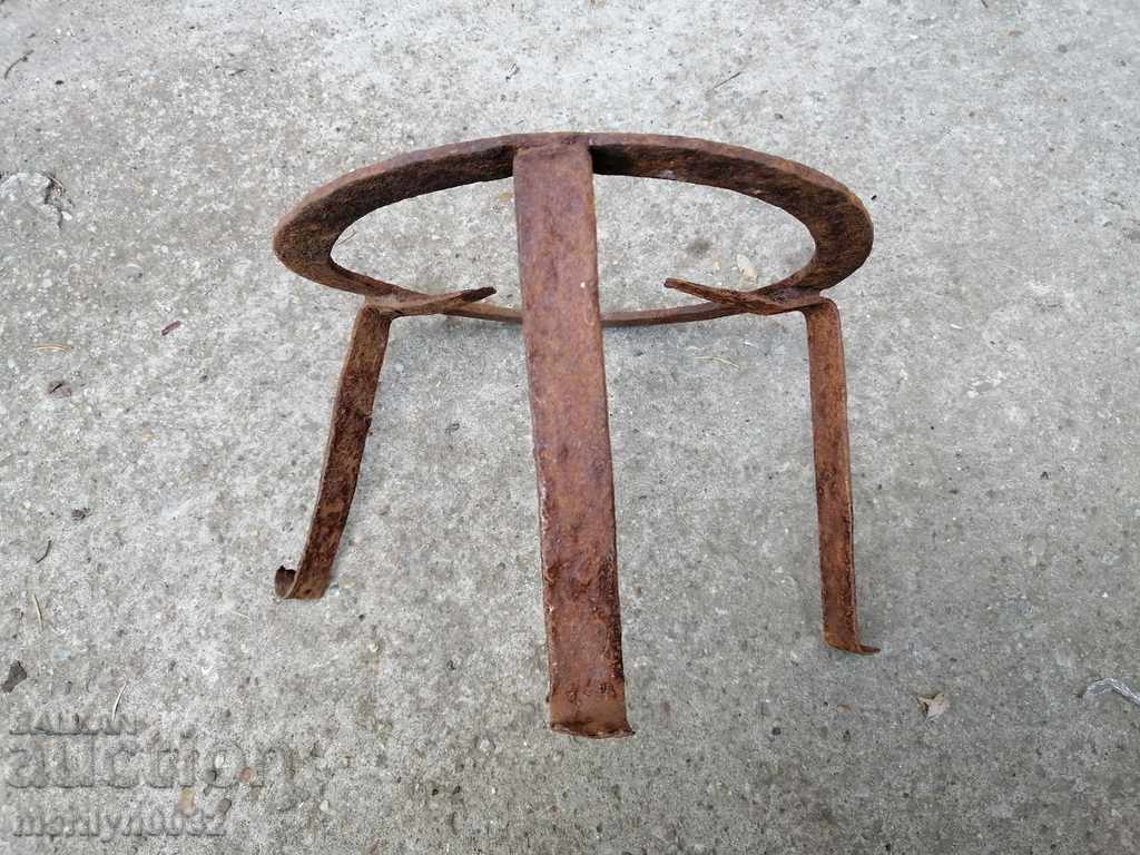 Delivery of An antique wrought iron soot hearth grilled pyruvic wrought iron Delivery of An antique wrought iron soot hearth grilled pyruvic wrought iron