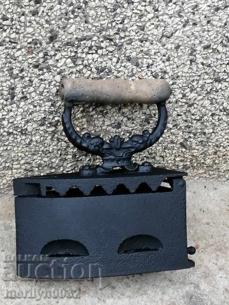 Παλιά σιδήρου στην πυρκαγιά με τιμή 49.00 BGN | € 25.05 Παλιά σιδήρου στην πυρκαγιά με τιμή 49.00 BGN | € 25.05