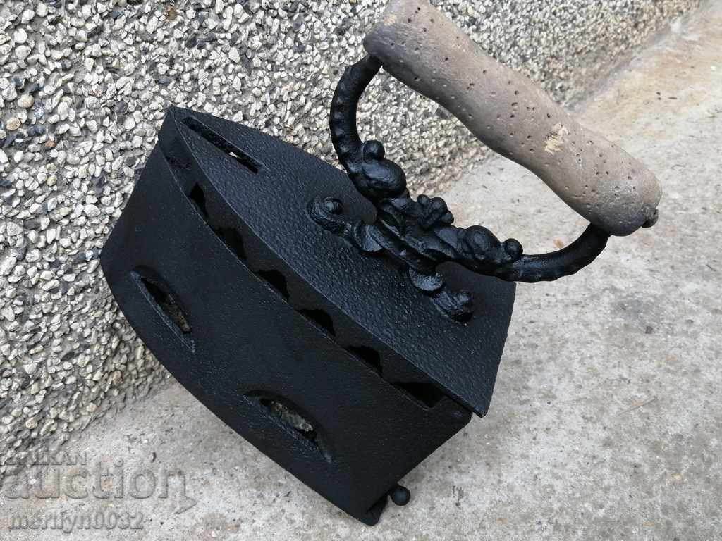 Παλιά σιδήρου στην πυρκαγιά - 5 Παλιά σιδήρου στην πυρκαγιά - 5