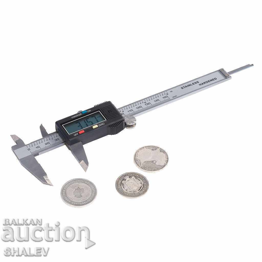Electronic caliper "Leuchtturm" 0 to 150 mm with display (2495)