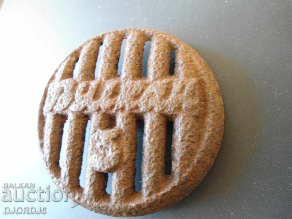 Livrarea Aplicarea de la o sobă veche Livrarea Aplicarea de la o sobă veche