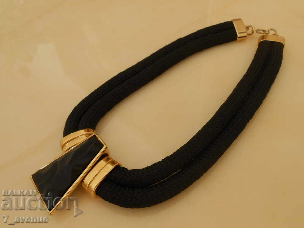 GERDAN COLLEGE jewelry, radiates prestige with price 39.00 BGN | € 19.94 GERDAN COLLEGE jewelry, radiates prestige with price 39.00 BGN | € 19.94