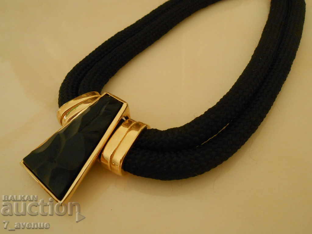 Auction GERDAN COLLEGE jewelry, radiates prestige Auction GERDAN COLLEGE jewelry, radiates prestige