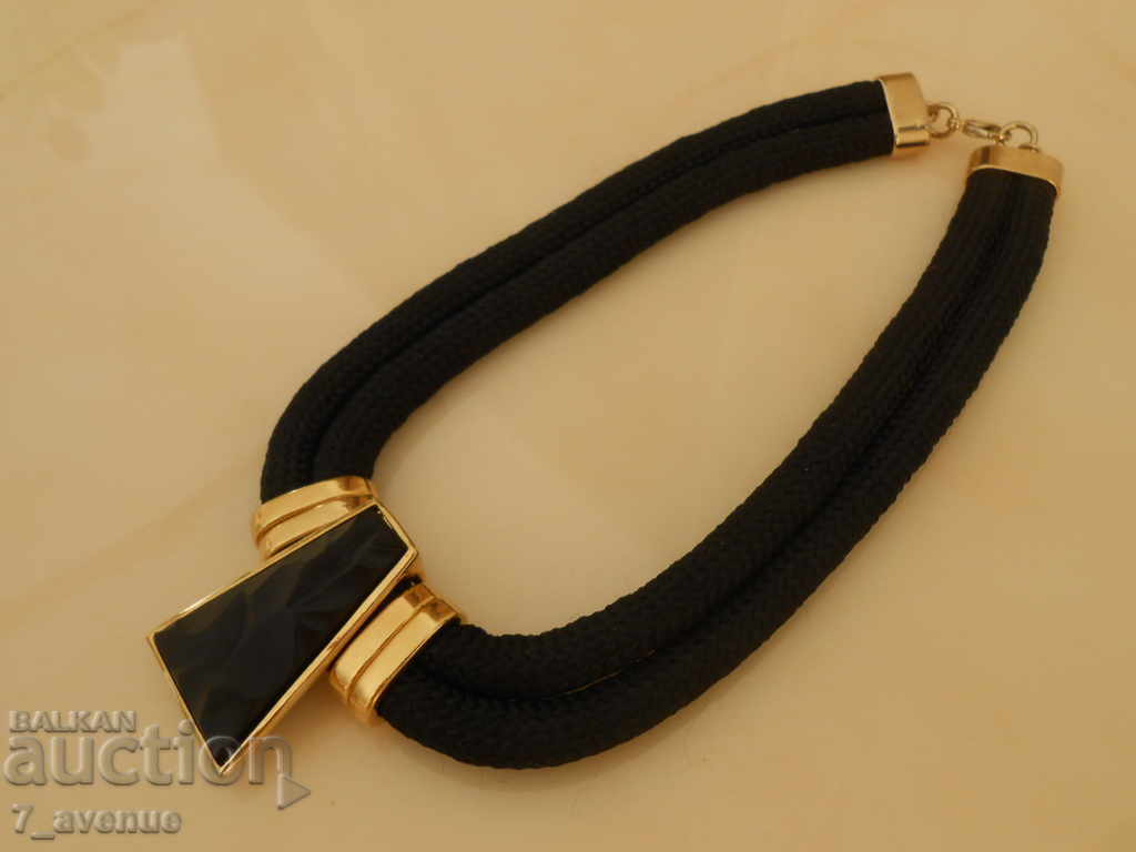 Delivery of GERDAN COLLEGE jewelry, radiates prestige Delivery of GERDAN COLLEGE jewelry, radiates prestige