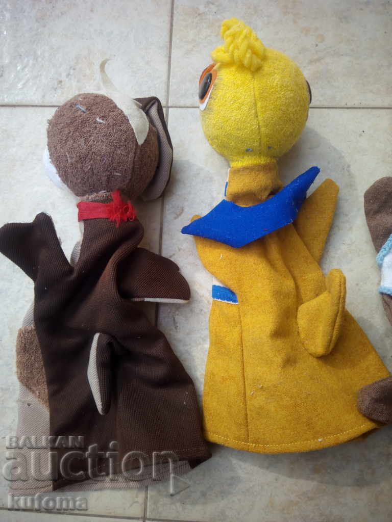 Delivery of Old Puppet Theater Dolls Delivery of Old Puppet Theater Dolls