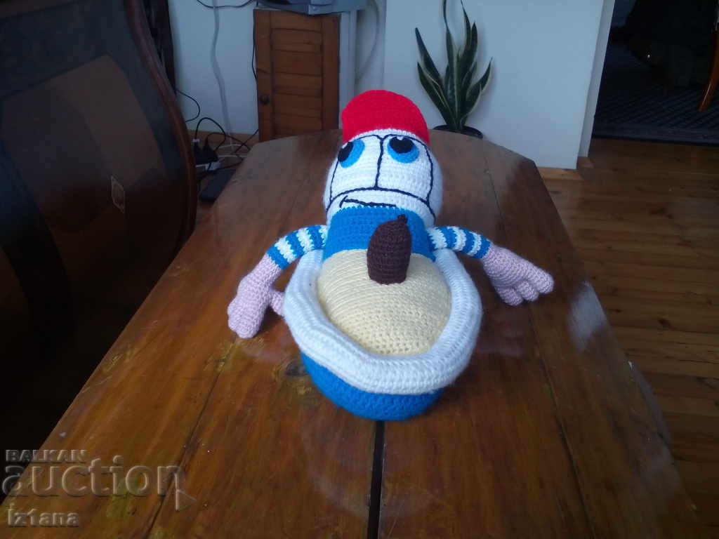 Păpușă veche tricotată, jucărie cu preț 40.00 BGN | € 20.45