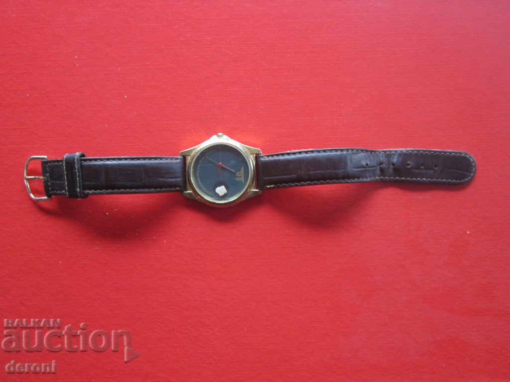 Παράδοση Χρυσό ρολόι τέχνης χαλαζία της Δρέσδης Παράδοση Χρυσό ρολόι τέχνης χαλαζία της Δρέσδης