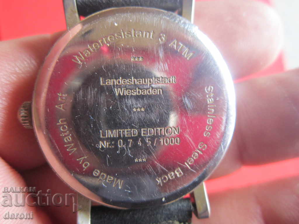 Unique art clock Wiesbaden quartz with price 400.00 BGN | € 204.52