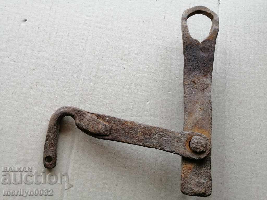 Old latch, wrought iron, lock, primitive - 7
