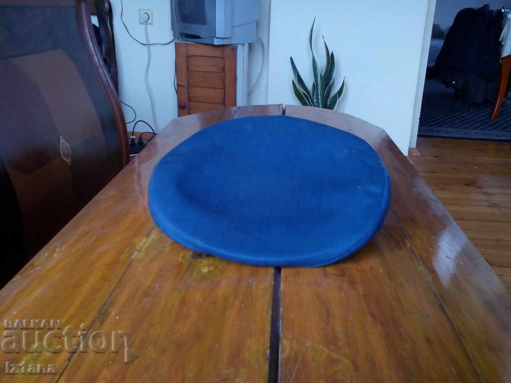 Licitație caschetă militară veche Licitație caschetă militară veche