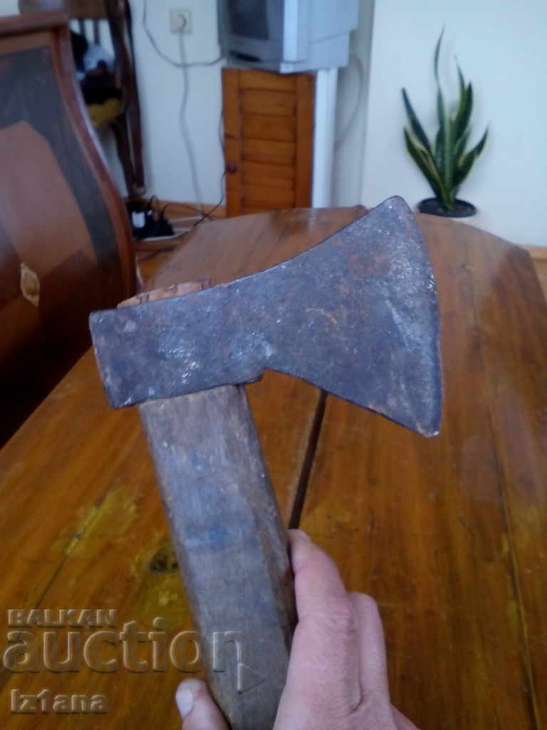 Delivery of Old pole, top Delivery of Old pole, top