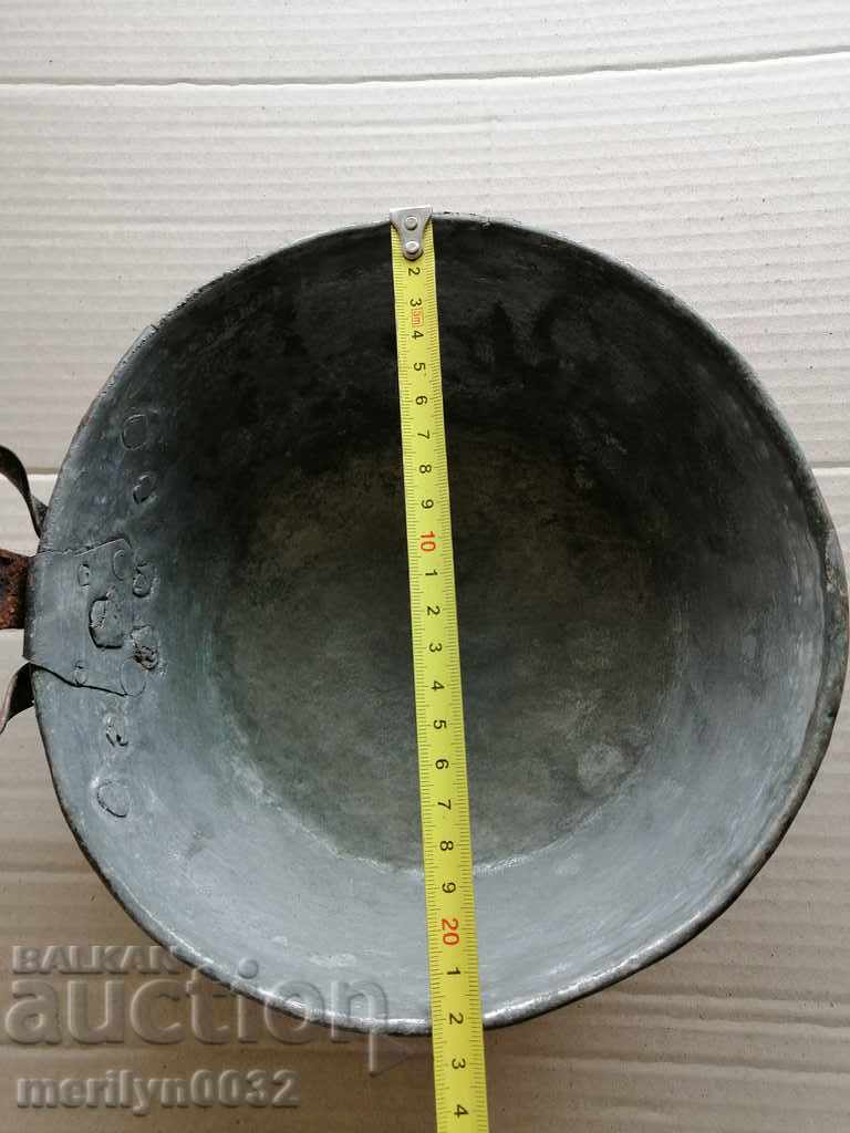 Παράδοση Παλιά κατσαρόλα χαλκού, χαλκού, δίσκος, δοχείο χαλκού Παράδοση Παλιά κατσαρόλα χαλκού, χαλκού, δίσκος, δοχείο χαλκού