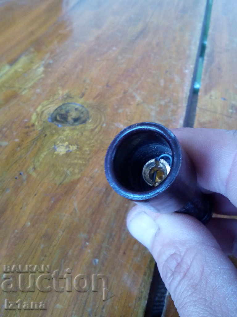 Delivery of An old candle pipe Delivery of An old candle pipe