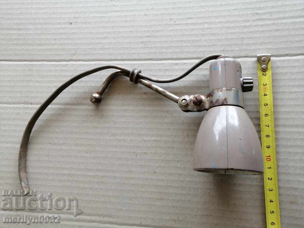 Delivery of Moving lamp from Singer Singer reflector spotlight projector Delivery of Moving lamp from Singer Singer reflector spotlight projector