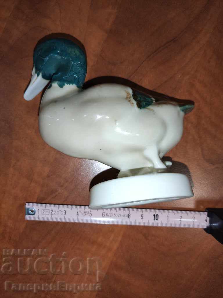 Porcelain figurine - 6 Porcelain figurine - 6