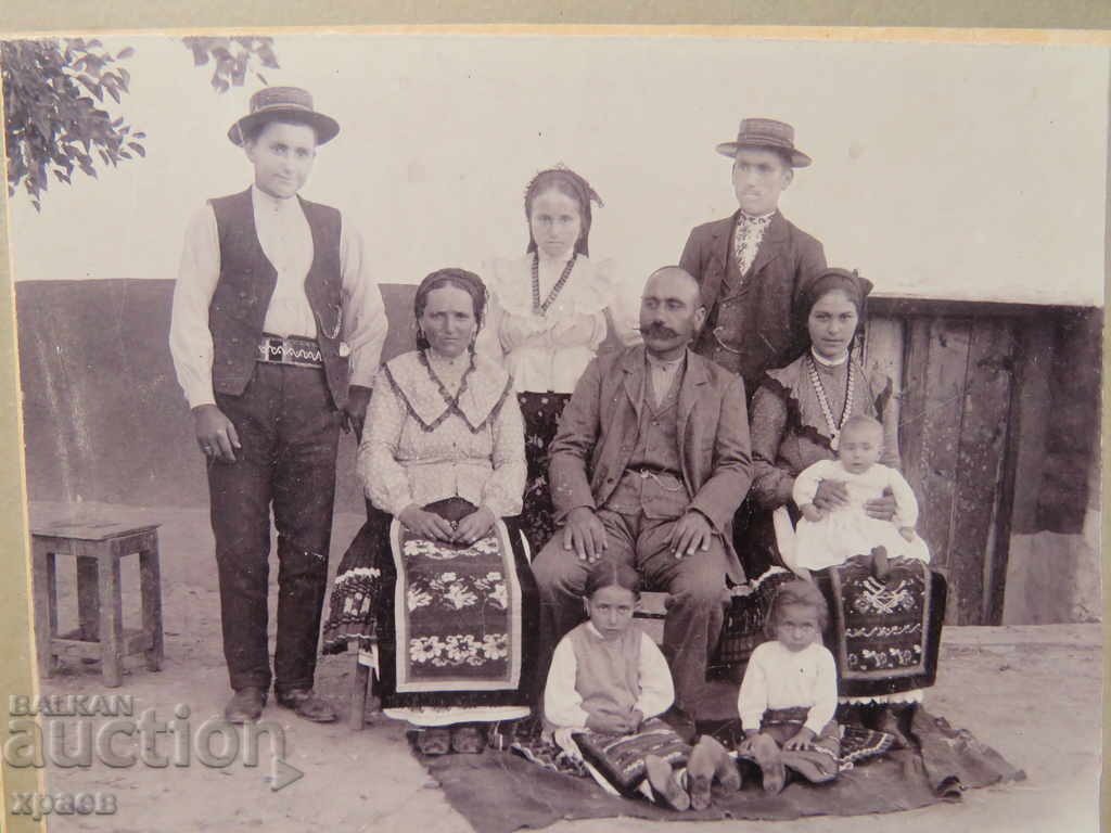 OLD PHOTOGRAPHY - CARDBOARD - LARGE 120 with price 34.99 BGN | € 17.89 OLD PHOTOGRAPHY - CARDBOARD - LARGE 120 with price 34.99 BGN | € 17.89