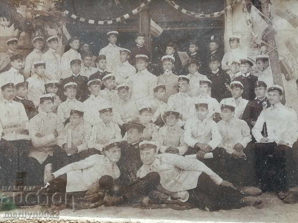 Πορτρέτο της οροφής της γιαγιάς εικόνα, εικόνα πλαισιωμένο με τιμή 38.00 BGN | € 19.43 Πορτρέτο της οροφής της γιαγιάς εικόνα, εικόνα πλαισιωμένο με τιμή 38.00 BGN | € 19.43